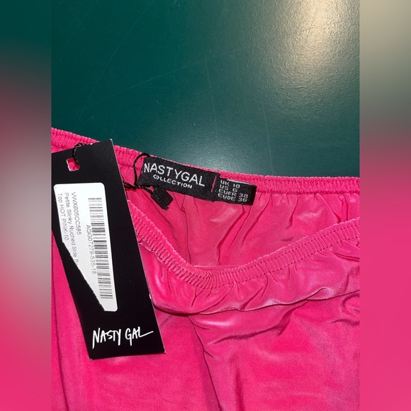 Nasty Gal Slinky Off The Shoulder Crop Top ruched tide side Hot Pink - Picture 3 of 3